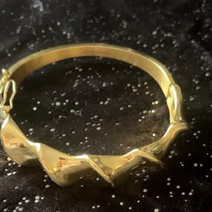 Bracelet rigide style torsadée vendu par 3