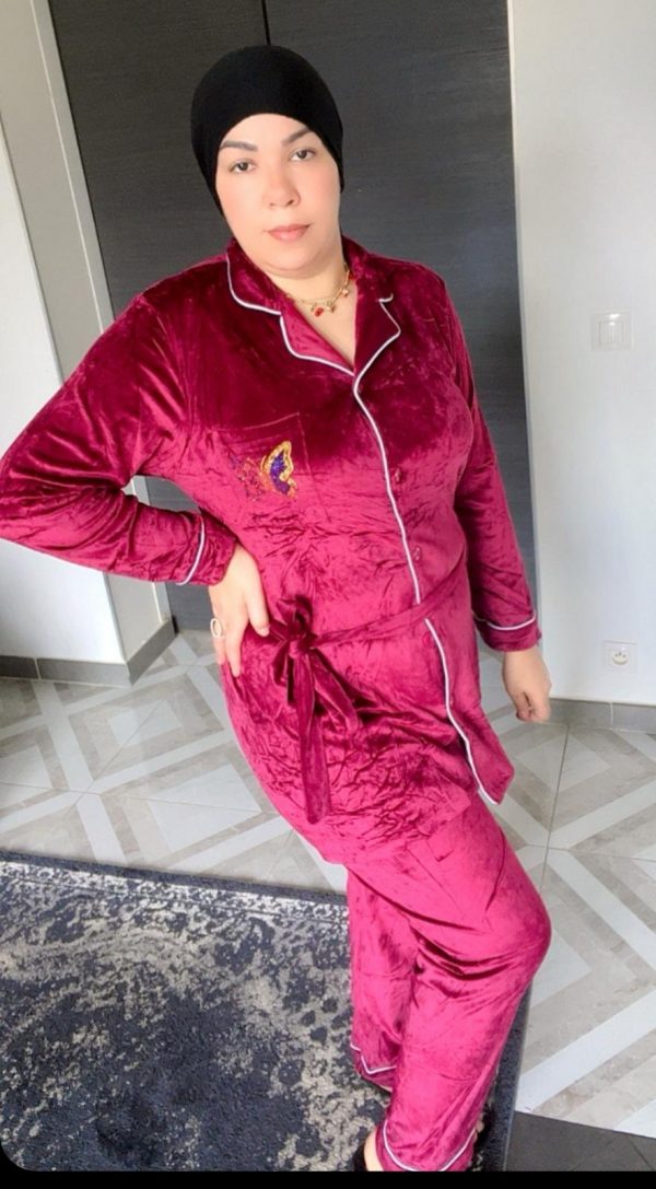 Pyjama long hivernal avec bouton et ceinture – Image 3