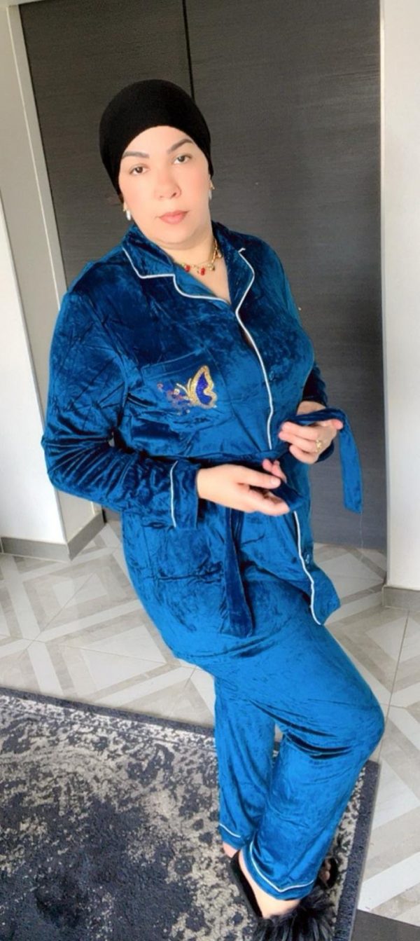 Pyjama long hivernal avec bouton et ceinture – Image 2