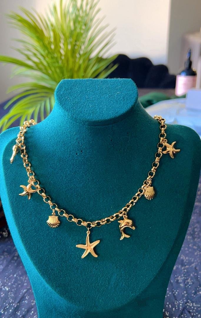 Collier Bibelot au style dauphin