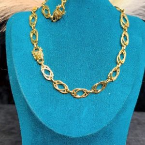 Parure design oriental fermeture style or acier inoxydable