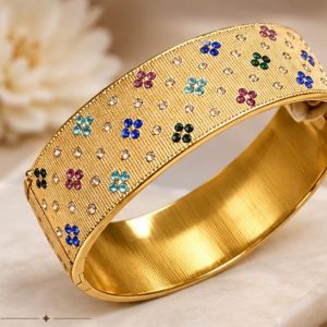 Bracelet rigide trèfle acier inoxydable