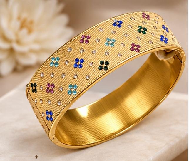 Bracelet rigide trèfle acier inoxydable